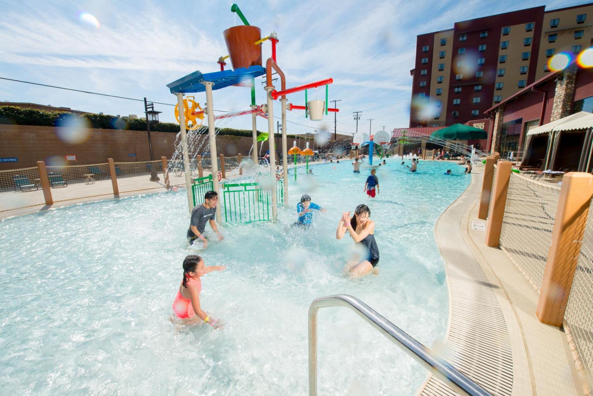 גרדן גרוב Great Wolf Lodge Southern California מראה חיצוני תמונה