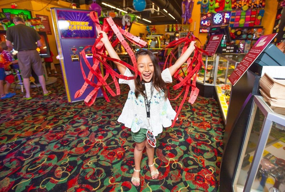 גרדן גרוב Great Wolf Lodge Southern California מראה חיצוני תמונה
